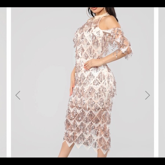 Dress - Picture 3 of 3